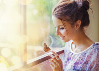 Depresja – jak ją wykryć i pokonać? Poznaj „Dekalog Antydepresyjny”!